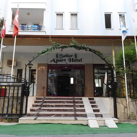 Sailor Apart Hotel